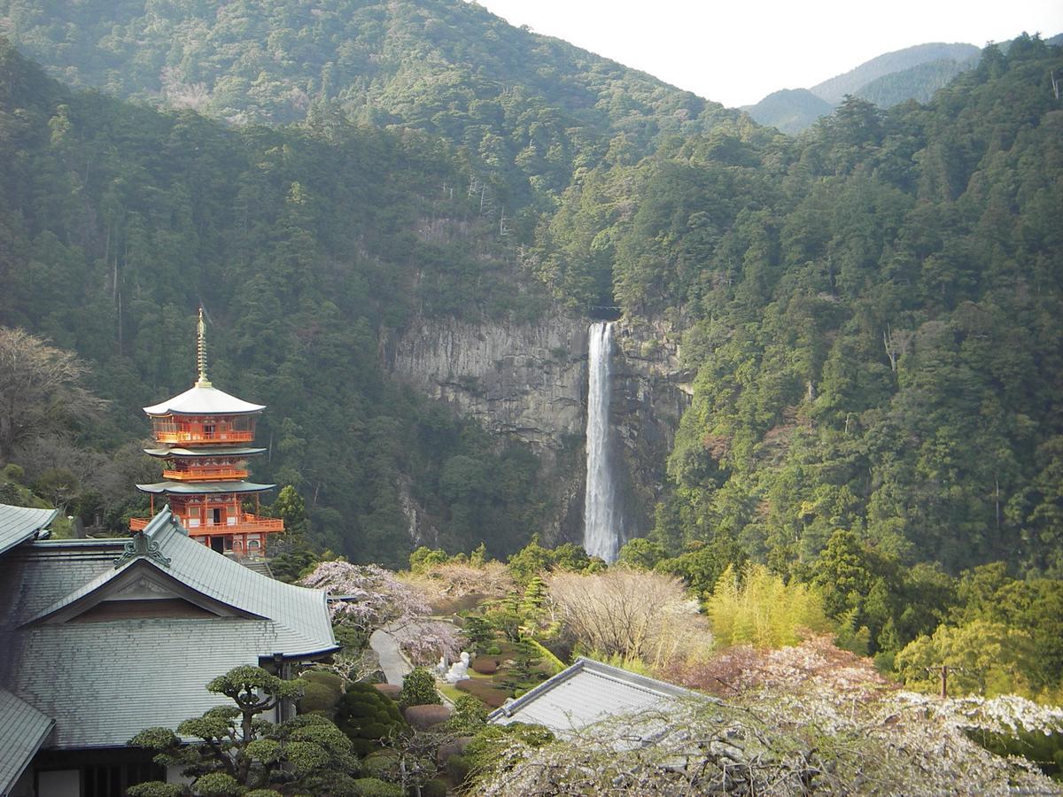 Kumano Backpackers Hostel Танабе Екстериор снимка
